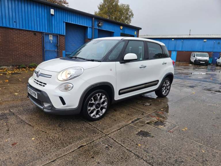 2013 FIAT 500L 1.3 Multijet 85 Trekking 5dr Dualogic Automatic 38k miles. MOT