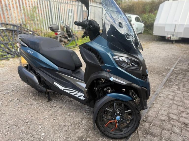 Piaggio MP3 530 HPE Exclusive Three Wheeler CVT Euro 5