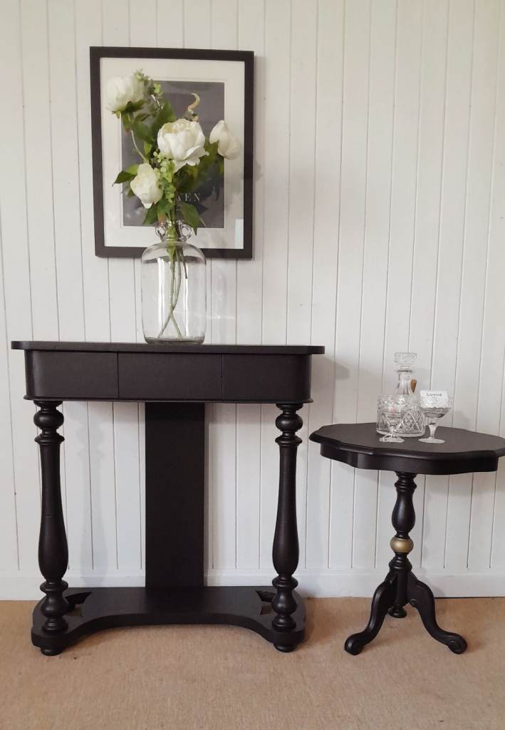 Curvy console table with drawer, vintage dressing table