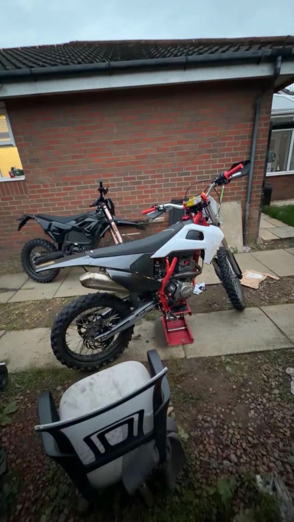 M2R RSR 250cc dirtbike