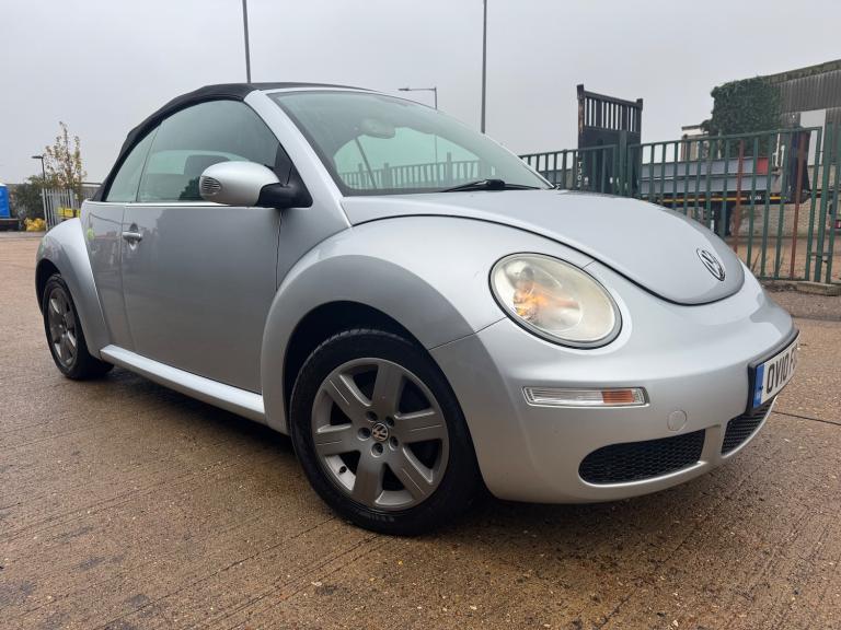 2010 Volkswagen Beetle 1.6 Cabriolet 2dr Petrol Manual Euro 4 (102 ps) Petrol