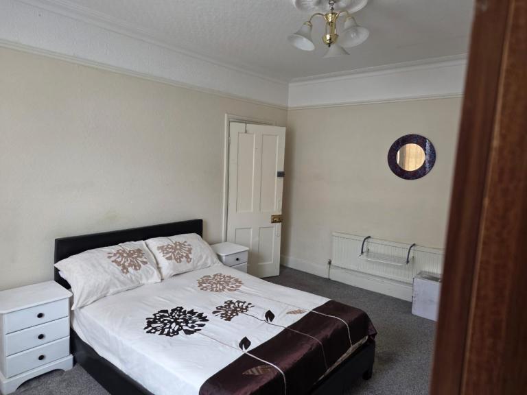Furnished Room To Let