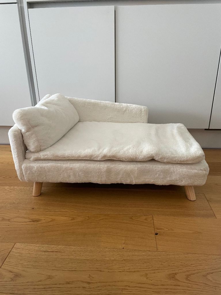 Cream fur pet sofa bed