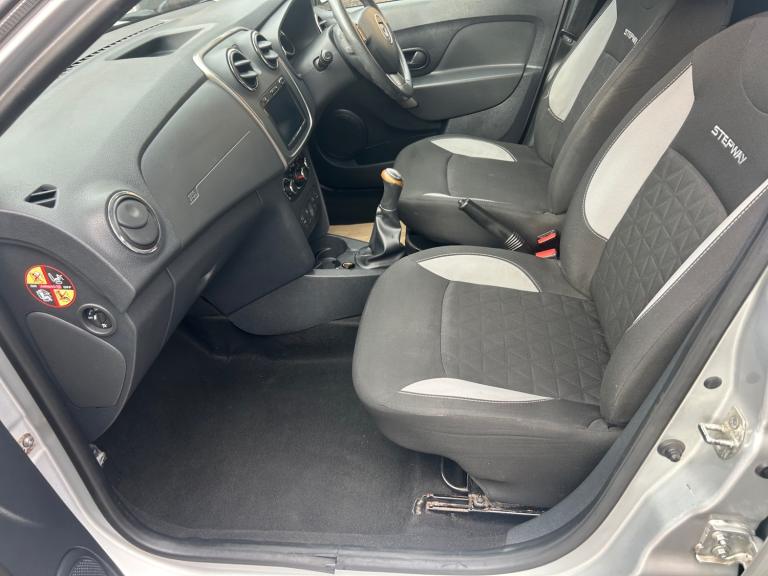 2014 Dacia Sandero Stepway 0.9 TCe Laureate 5dr HATCHBACK Petrol Manual