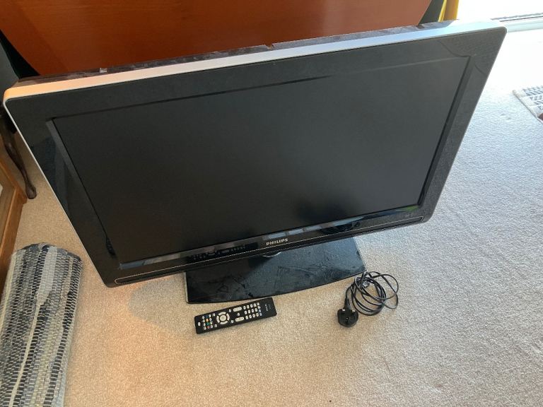 Philips 32inch Flat Screen Ambilight TV with Remote