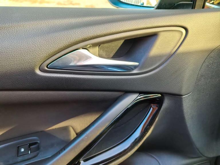 2017 Vauxhall Astra 1.4 Astra Elite Nav T 5dr - Full Service History - High Spec! Hatchback Petro...