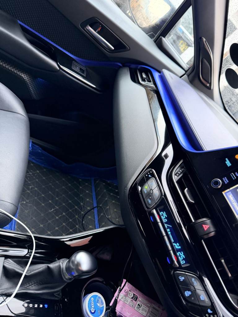 2020 Toyota C-HR 1.8 Hybrid Dynamic SUV 5dr Euro 6 ULEZ Compliant HATCHBACK Petrol/Electric Hybrid