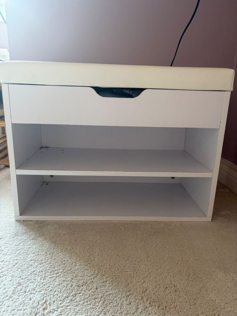 FREE – White Storage Bench / Shoe Rack