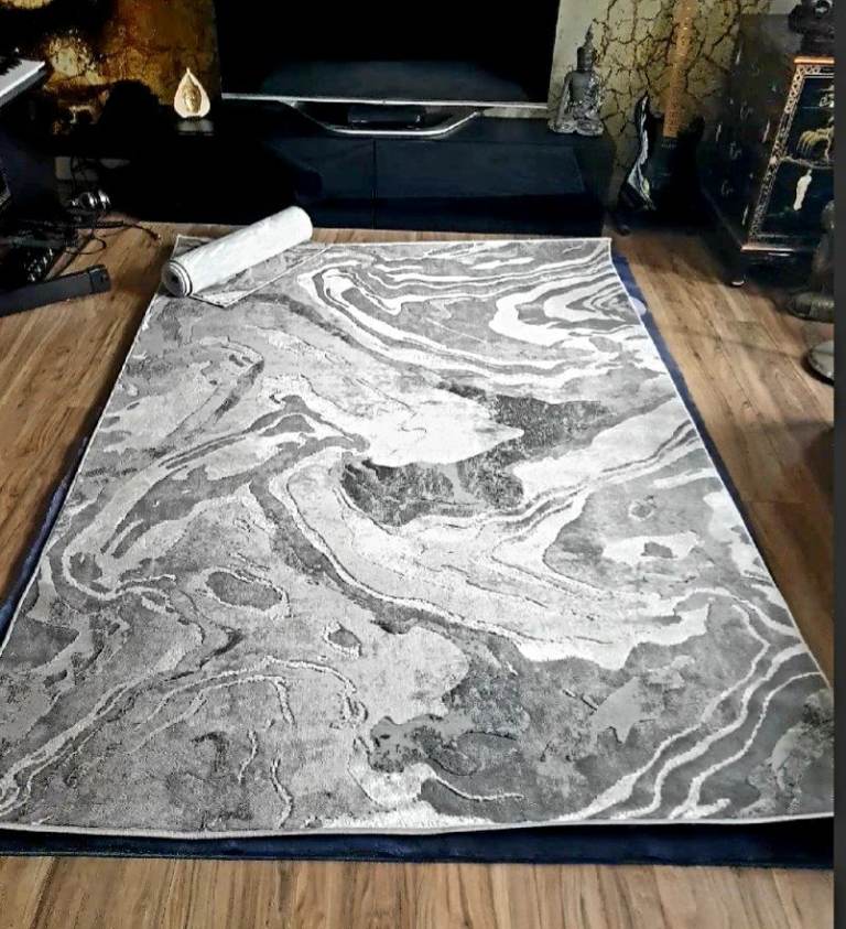 Rug Marbled 160cm x 230cm (5ft x 7.5ft) Ex. Dunelm and Matching Runner 80cm x 150cm (2.5ft x 5ft)