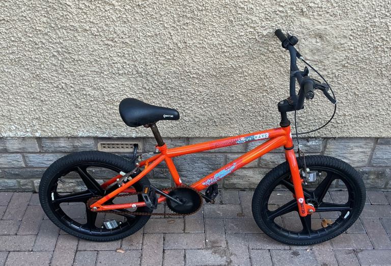 Bike/Bicycle.CHILDS X-RATED “ SHOCKWAVE “ BMX BICYCLE.Suit 7+ years approx.