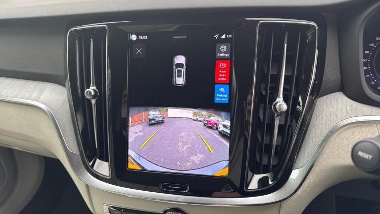 2025 Volvo V60 Plus, B4 Mild hybrid, Petrol, Dark ESTATE Petrol/Electric Hybrid Automatic