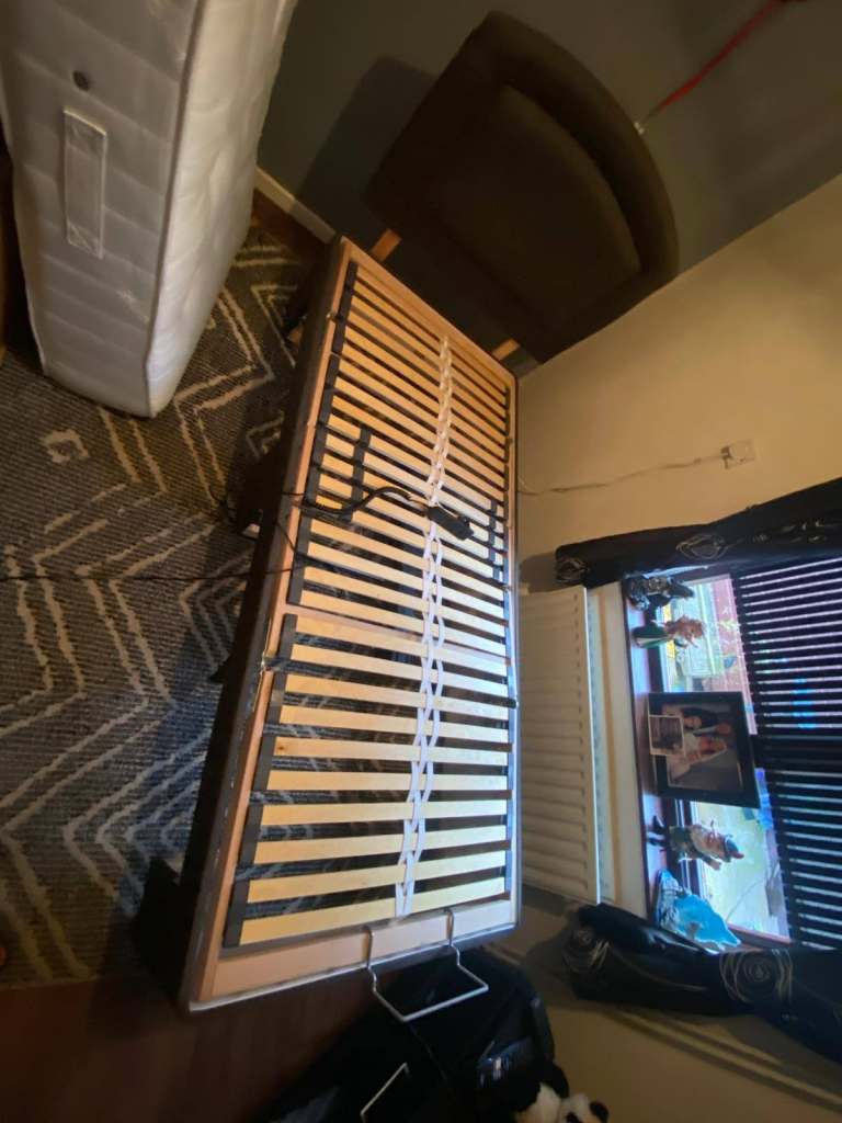 Single craftmatic electric adjustment single bed with single mattress only £199was 