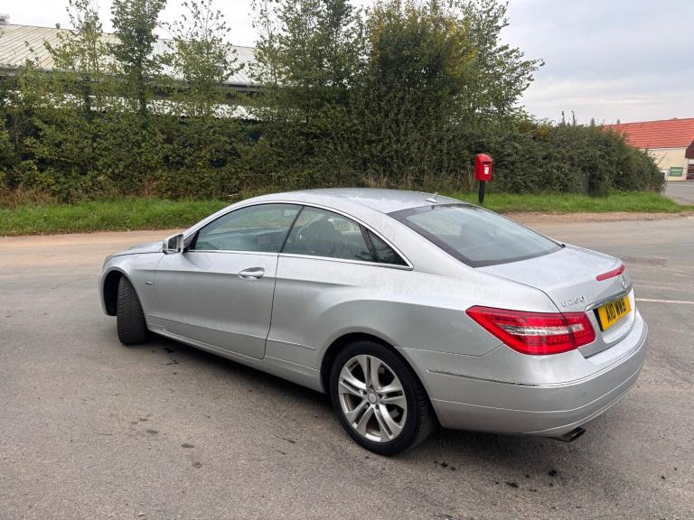 2010 Mercedes-Benz E Class E250 CGI BlueEFFICIENCY SE 2dr Tip Auto COUPE Petrol Automatic