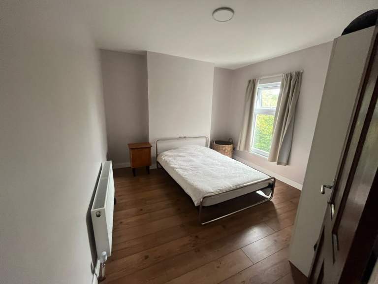 Short-Term Double Room Availabe for Rent