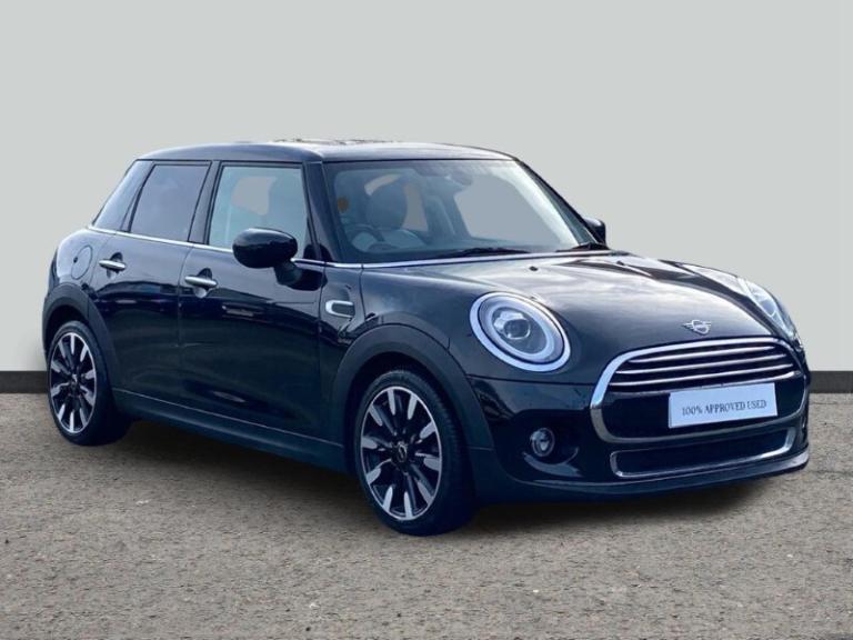 MINI HATCHBACK 1.5 Cooper Exclusive II 5dr Auto