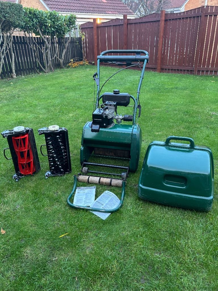 Atco Balmoral petrol lawnmower with scarifier Suffolk punch Qualcast Allett Kensington cobra 