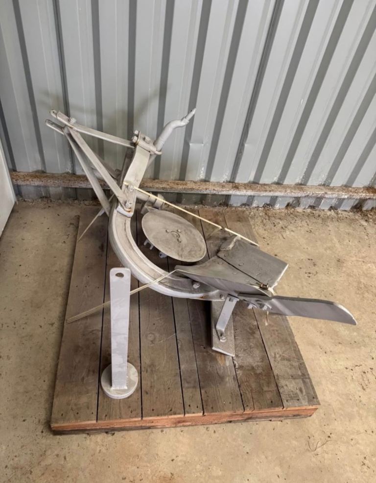 Massey Ferguson Single Furrow plough 