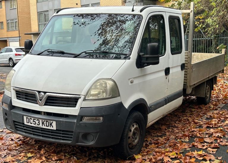 PICK UP TRUCK LOW MILES DROPSIDE LWB DOUBLE CAB