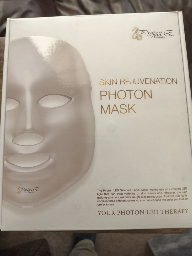 Multi coloured led rejuvenation mask