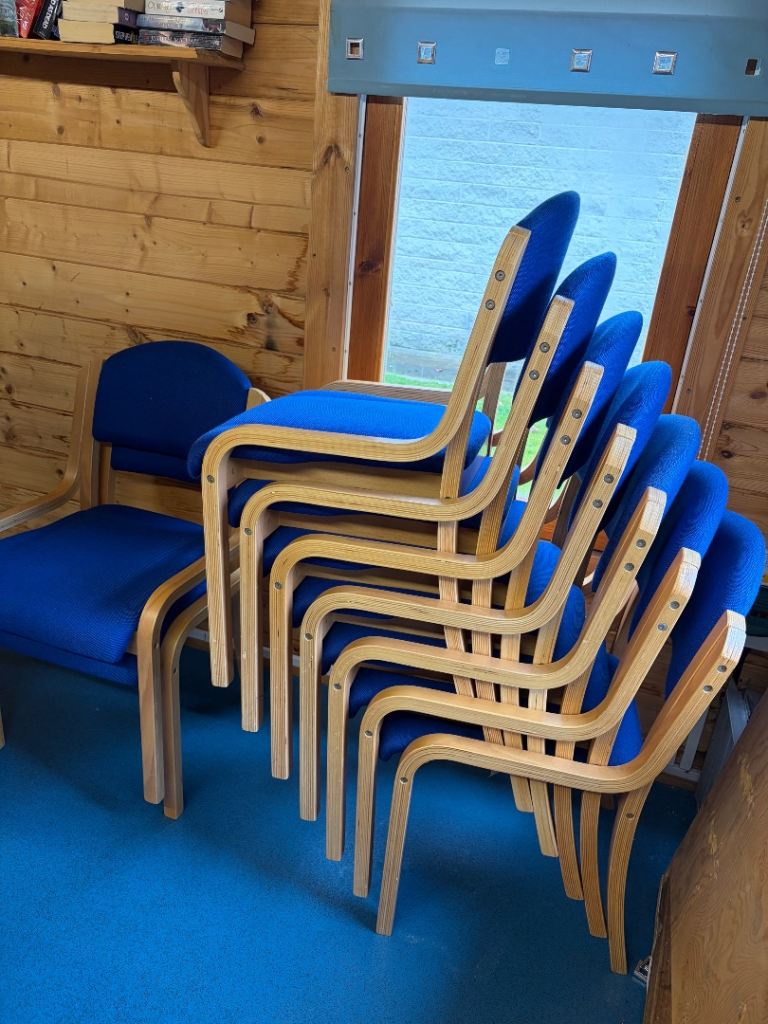 9 STACKABLE CHAIRS OFFICE RECEPTION BOARDROOM CONFERENCE STURDY 