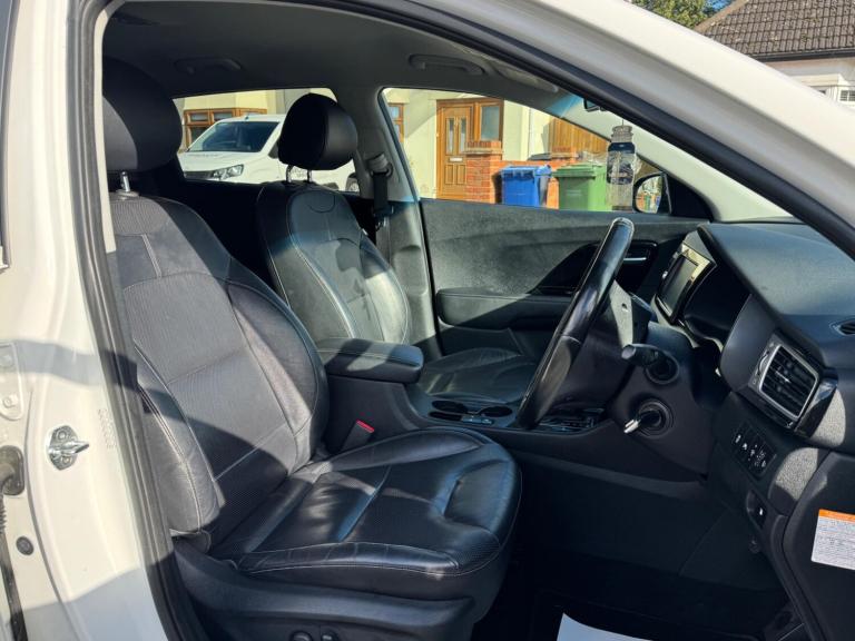 2017 Kia Niro 1.6h GDi 3 DCT Euro 6 (s/s) 5dr ESTATE Petrol/Electric Hybrid Automatic