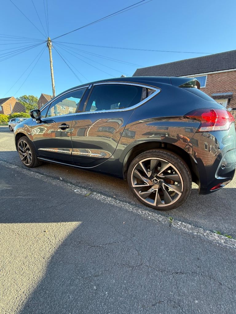 Citroen, DS4, Hatchback, 2013, Manual, 1997 (cc), 5 doors