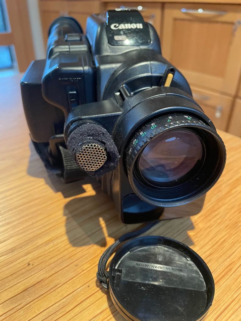 Canon Canovision E90 Camcorder