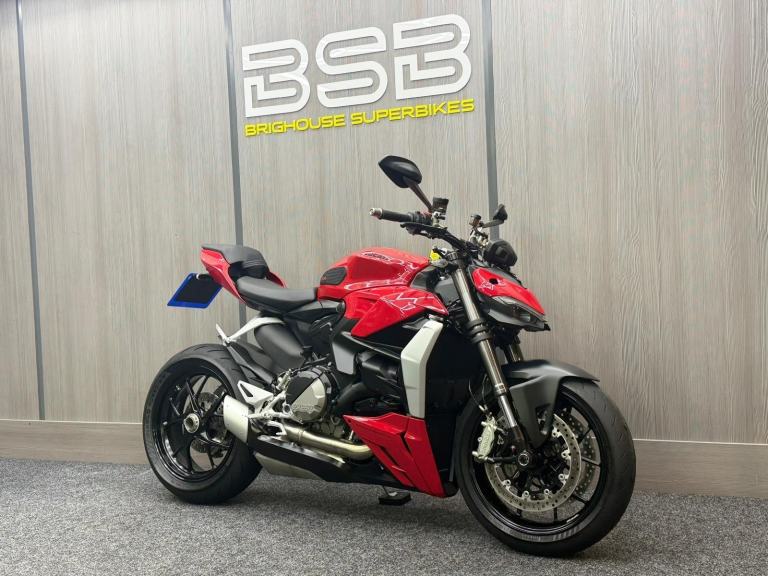 2022 22 Ducati Streetfighter V2 955 Euro - FSH - 12 MONTHS MOT