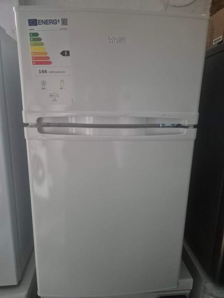 Logik Fridge Freezer – White – Compact – Fully Working – Excellent Condition