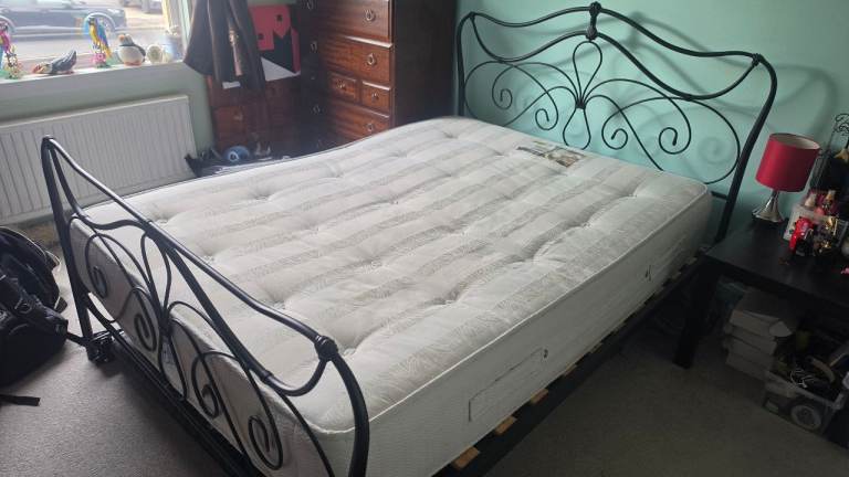Double bed and mattress 
