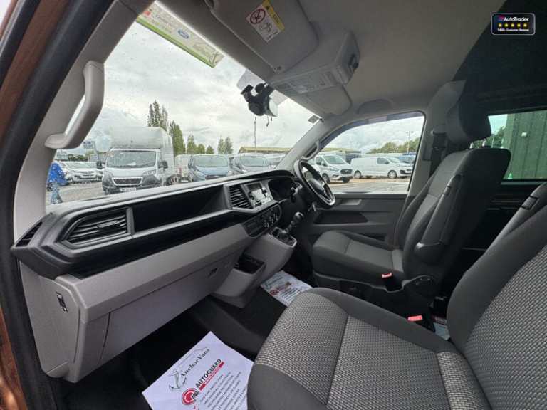 2023 Volkswagen Transporter Crew Cab LWB L2H1 T32 Tdi Kombi Highline Air Con Cam EURO 6 NO VAT Cr...