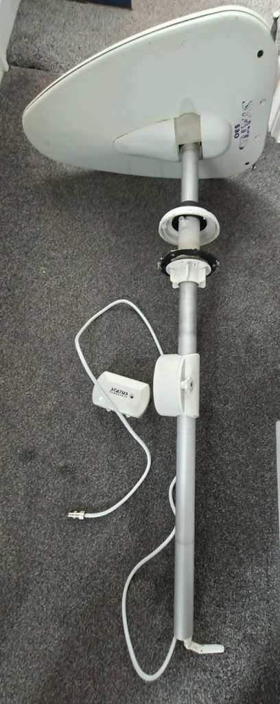 Status 530 Caravan/Motorhome digital aerial with booster, cables mounts and brackets.