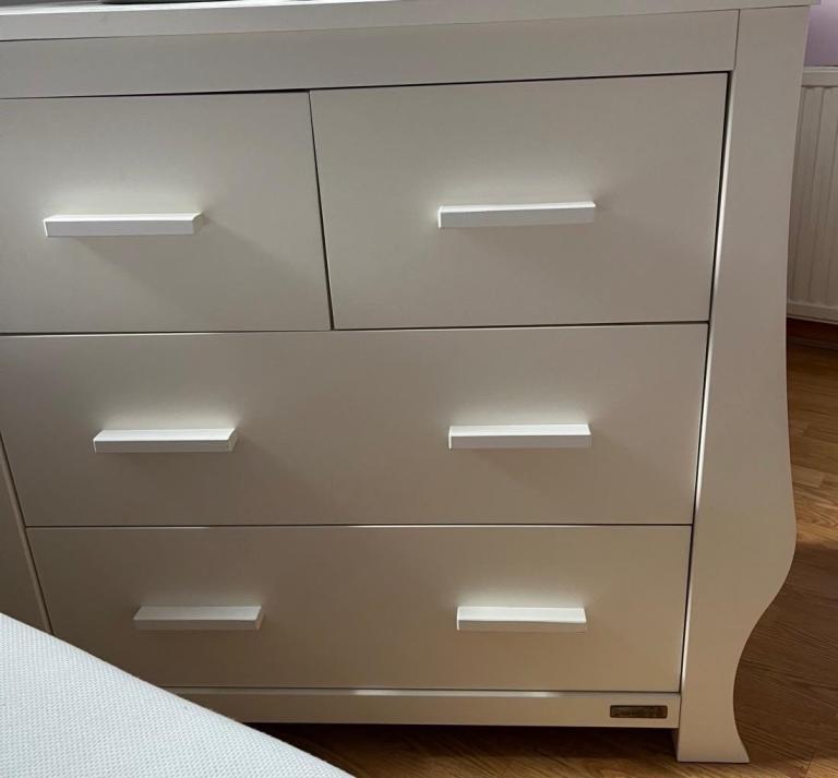 White Chatsworth Baby Change Table and Drawers