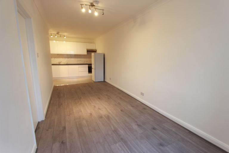 N20 1 bed. AVAILABLE MARCH. Whetstone and Totteridge. 