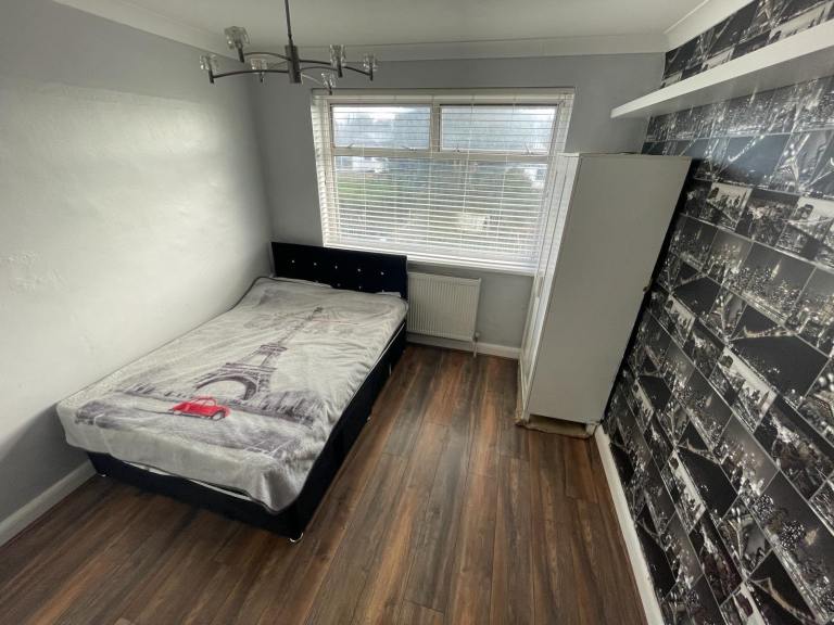 Room for rent