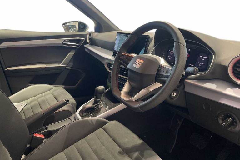 2025 SEAT Arona 1.0 TSI 115 FR Sport 5dr DSG SUV Petrol Automatic