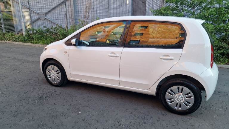 Volkswagen up! 1.0 petrol,5 doors,Road tax £20