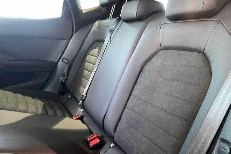 2025 SEAT Arona 1.0 TSI 115 FR Sport 5dr DSG SUV Petrol Automatic