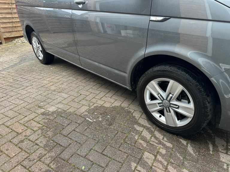 VW Transporter T5 T6 genuine Davenport alloys & tyres x 4 