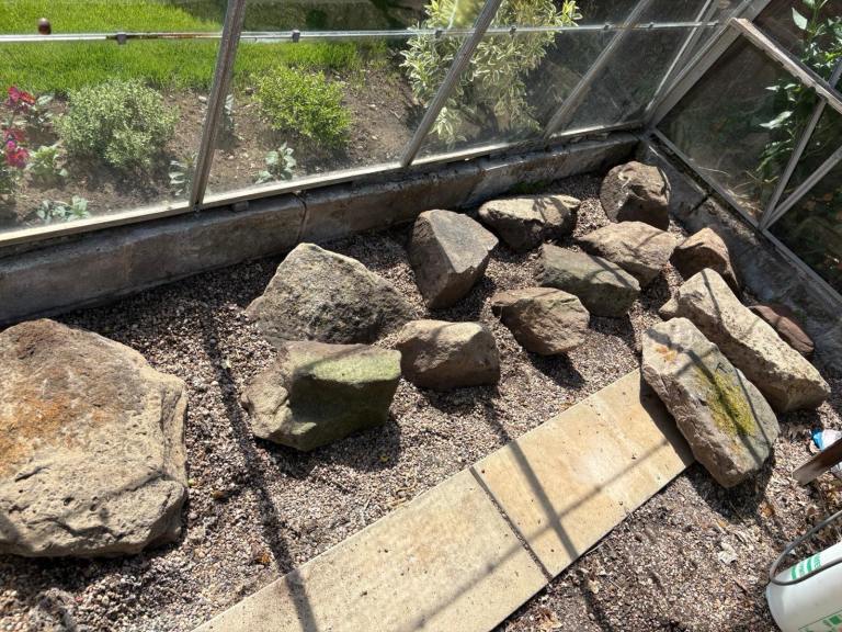 14 Rockery Stones