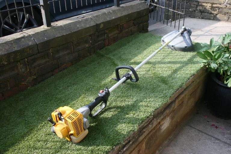 Alpina petrol strimmer good working order