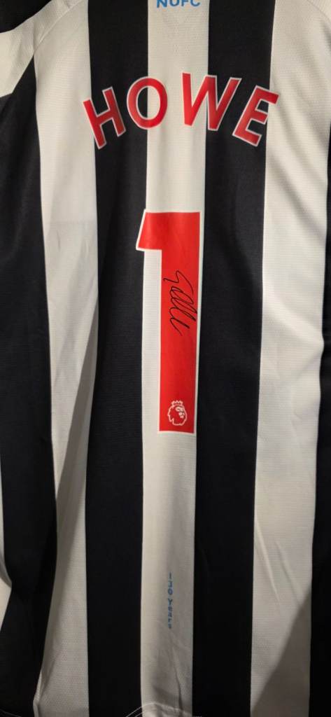 Eddie Howe Signed Number 1 Newcastle United Shirt Comes with Certificate of Authenticity