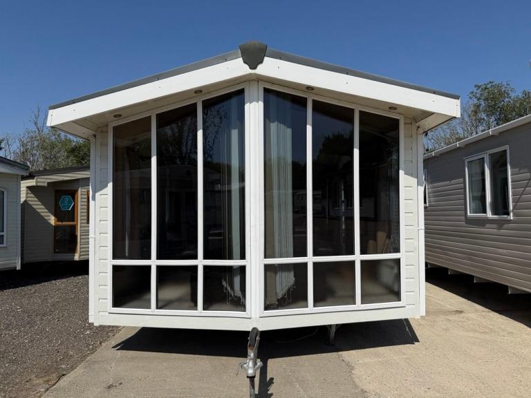 Stunning 3 Bed 40x12.5 Static Caravan - Offsite - Double Glazed & Central Heated