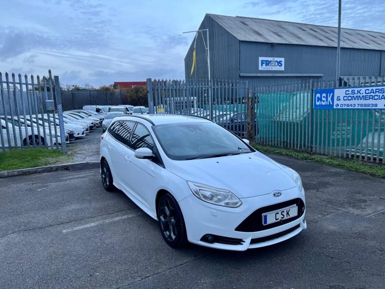 2012 Ford Focus 2.0T ST-3 5dr Ex Police  ESTATE Petrol Manual