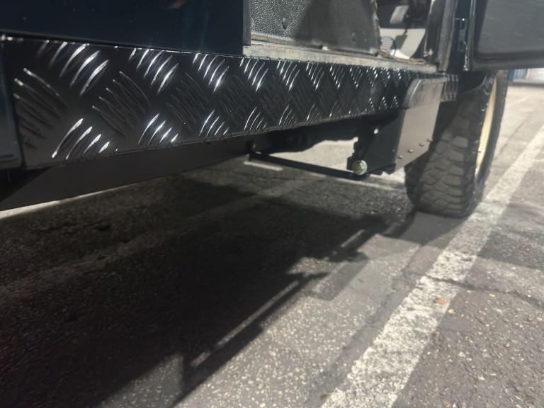 2016 Land Rover Defender Hi Capacity PickUp TDCi [2.2] PICK UP DIESEL Manual