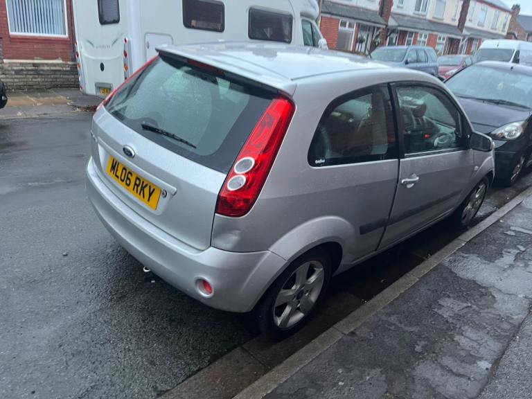 Ford, FIESTA, Hatchback, 2006, Manual, 1242 (cc), 3 doors