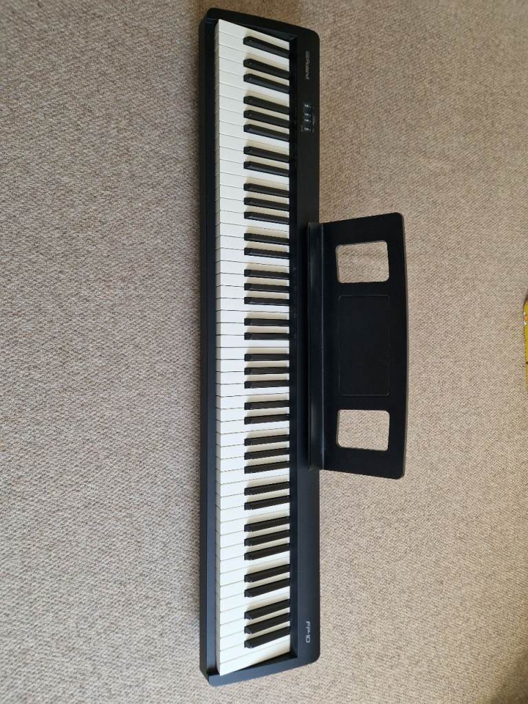 Roland FP-10 Digital Piano