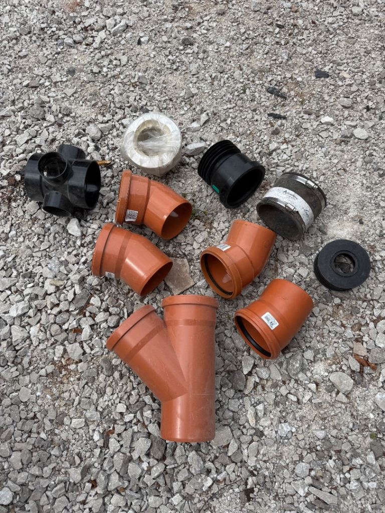 Various 110mm Drainage Pipe Connectors 