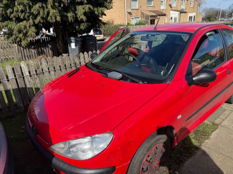 Peugeot, 206, Hatchback, 2002, Manual, 1124 (cc), 3 doors