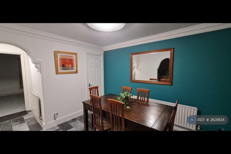4 bedroom house in Partridge Knoll, Purley, CR8 (4 bed) (#2639124)